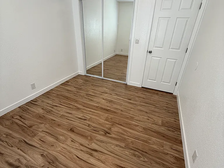 630 W 2nd Ave #13 — Photo 16