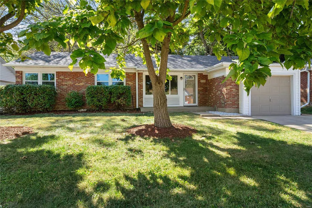4444 Turquoise Dr photo 1