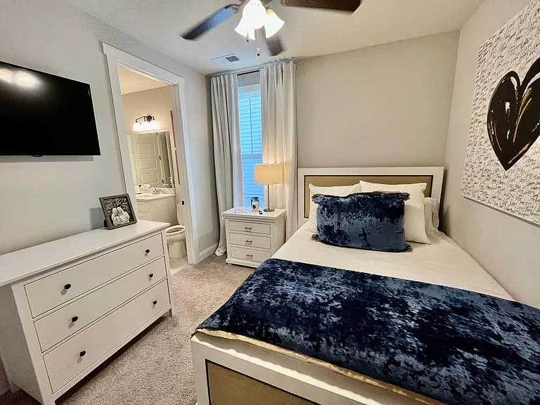 434 Live Oak Dr — Photo 6