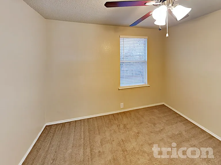 1819 Citadel Dr — Photo 14