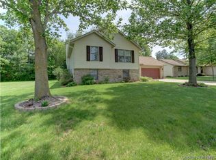 308 Missionary Ridge Dr, Springfield, IL 62711
