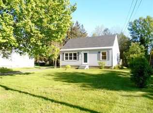 124 Miller Dr, East Syracuse, NY 13057
