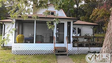 2nd image of 412 Lyon Lake Rd