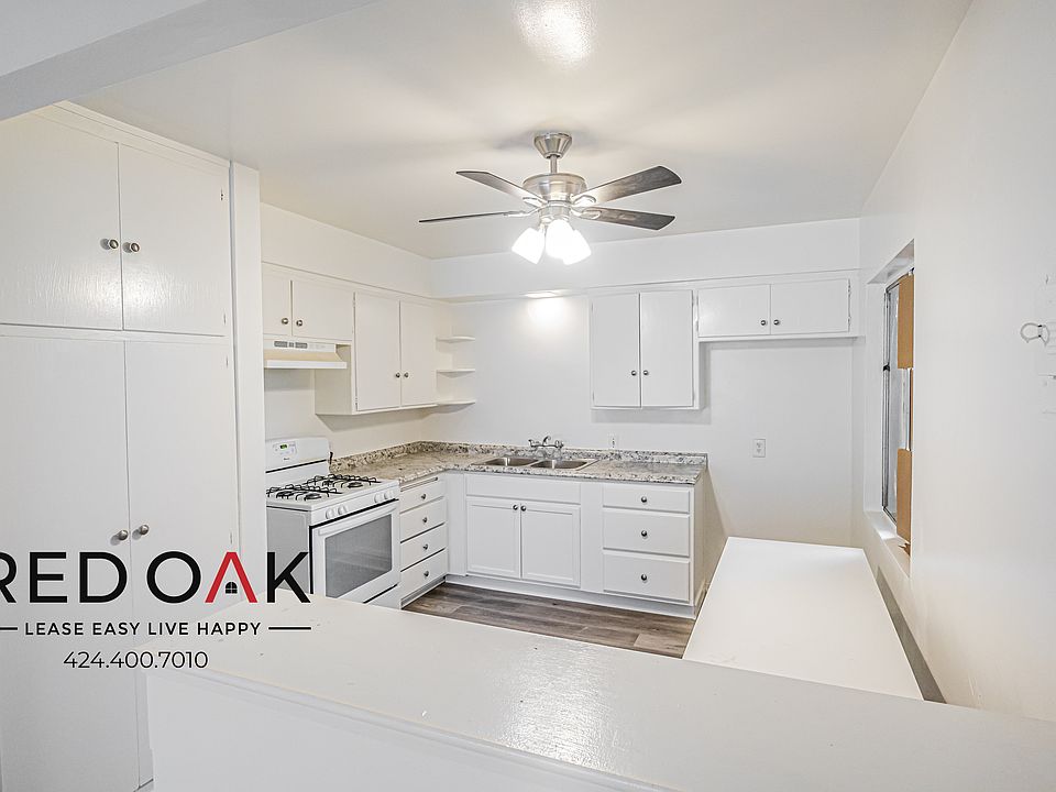 1st image of 15456 Vanowen St #3