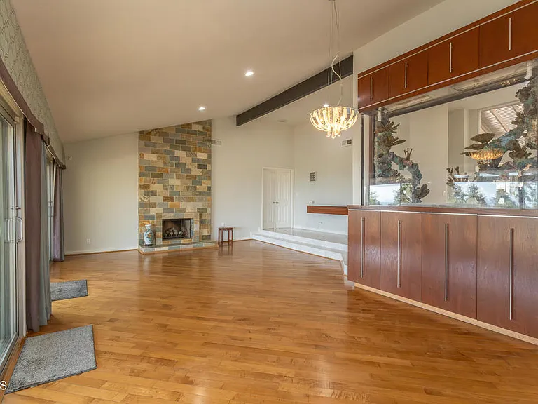 1212 Arno Dr — Photo 12