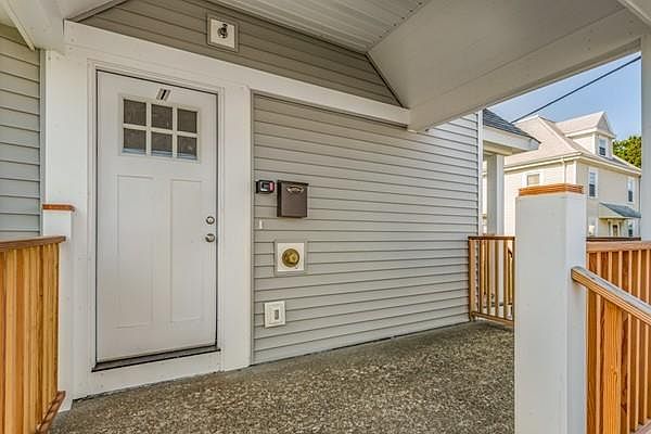 1st image of 251 Washington St #1