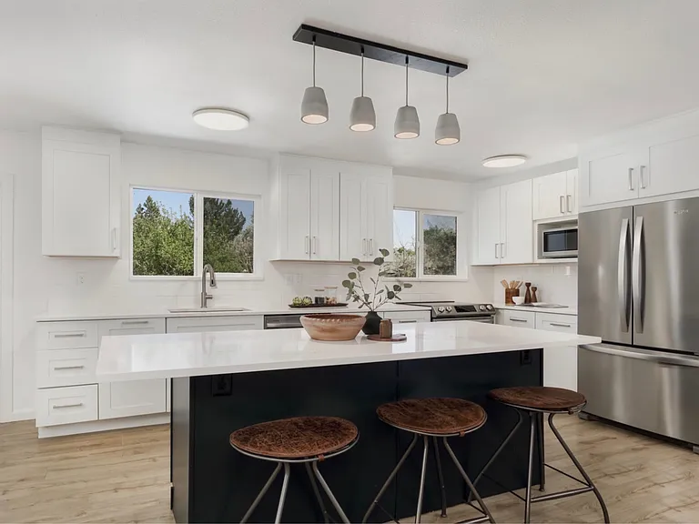 6909 Harvest Rd — Photo 16