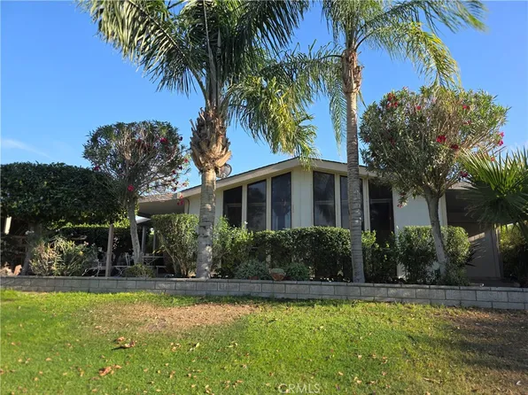 73450 Country Club Dr Space 208, Palm Desert, CA 92260