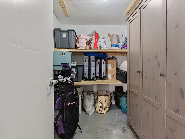 152 Old Colony Ave #10 — Photo 33
