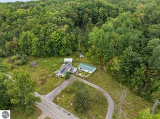 933 E Old State Rd, East Jordan, MI 49727