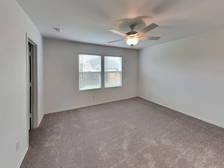 1017 Valerian Dr — Photo 9