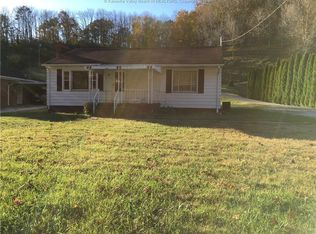 6865 Merritts Creek Rd, Barboursville, WV 25504