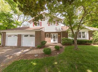 53215 Haddington Dr, South Bend, IN