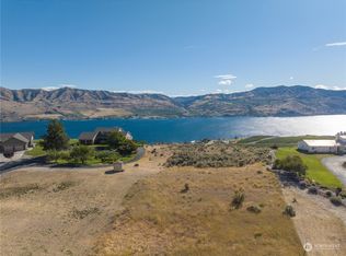 140 Henderson Ter, Chelan, WA 98816