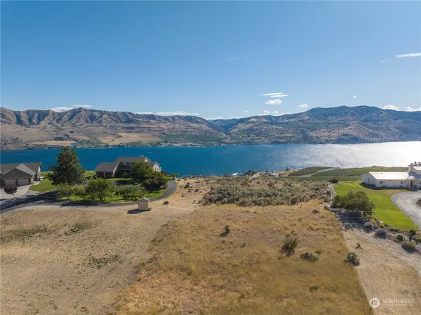 140 Henderson Terrace, Chelan, WA 98816