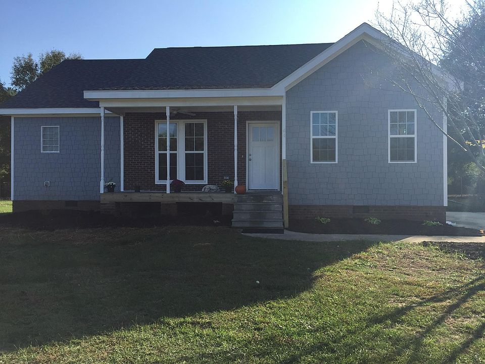 2nd image of 44 Laraine Ct