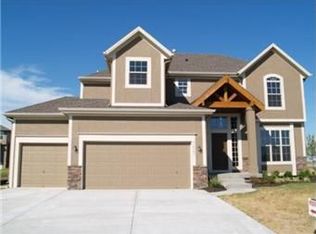 16503 W 165th St, Olathe, KS 66062