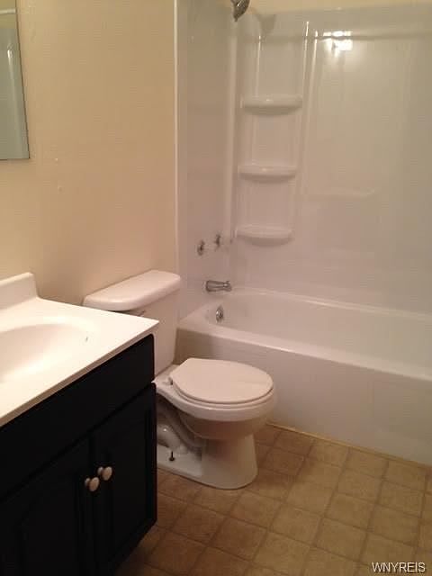 2nd image of 53 Grove St APT 5