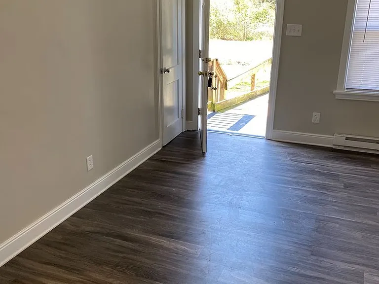 2709 Pauls Ln — Photo 2