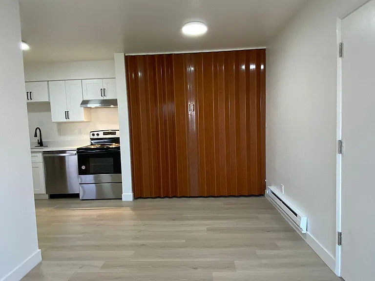 Justine Apartments Open House Saturdays 1:30pm-3:30pm — Photo 8