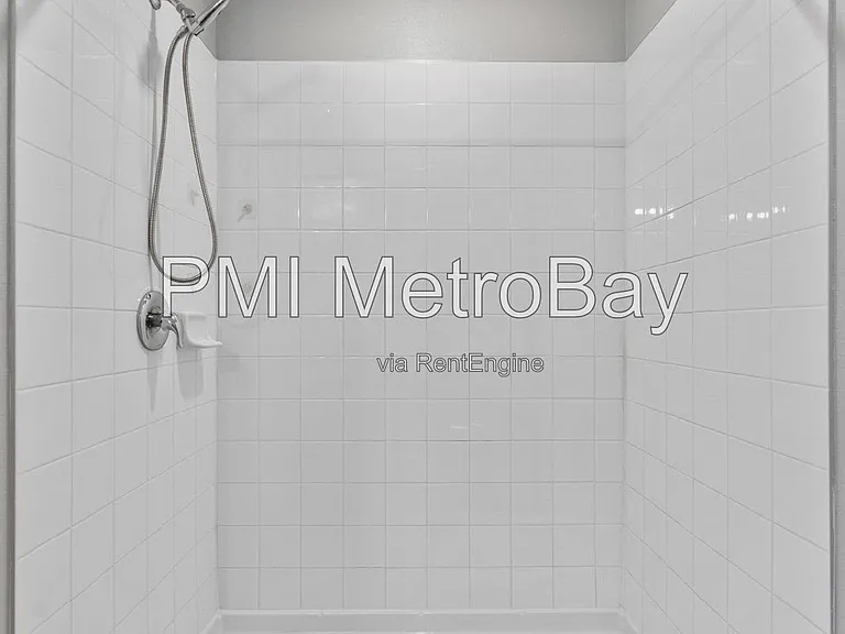 9703 Sage Creek Dr — Photo 28