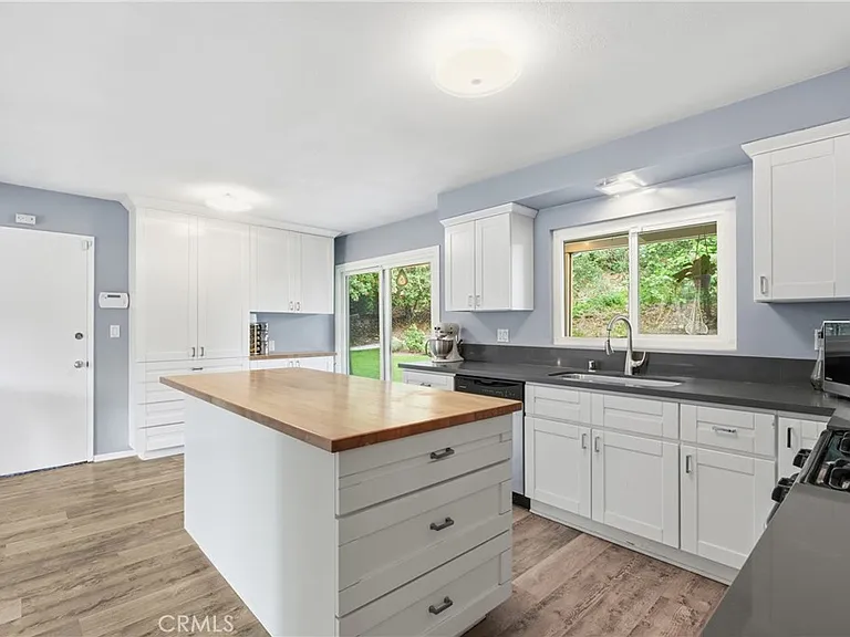 5500 Blanco Ave — Photo 11