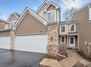 56 Cambridge Ave, Streamwood, IL