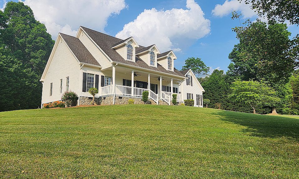 1st image of 165 Appaloosa Ln