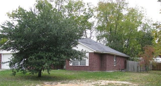 2nd image of 1104 Herman St