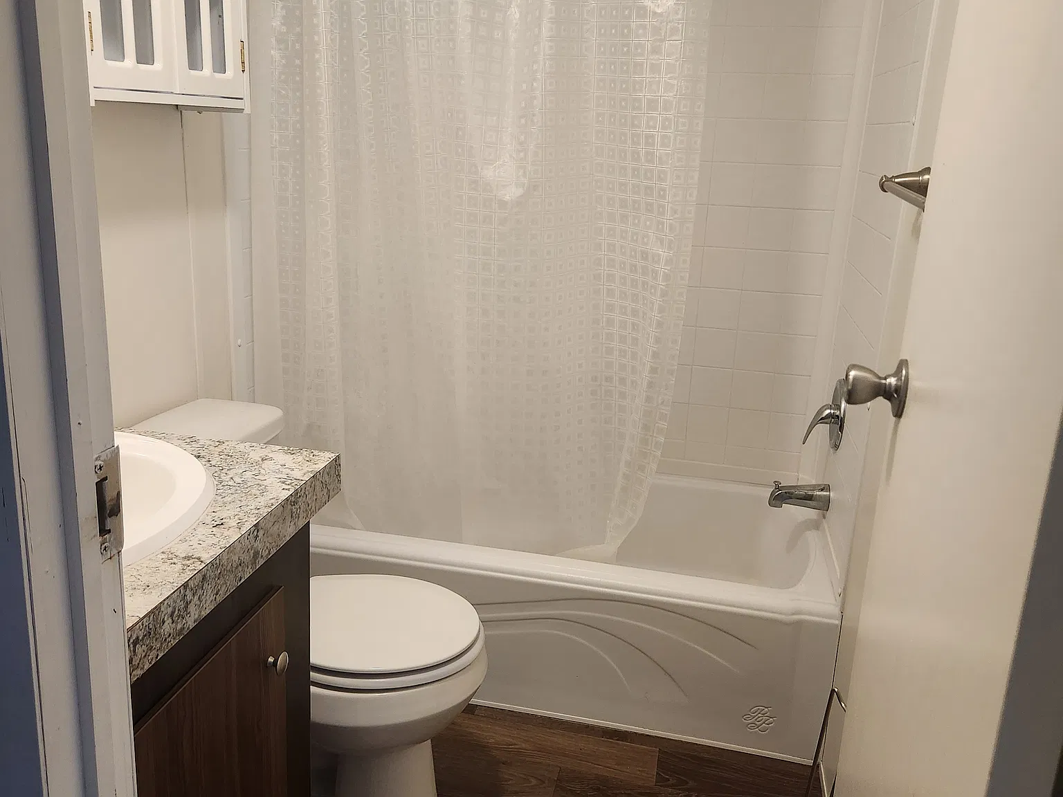 3 bed, 980 sqft, $1,500 — Photo 4