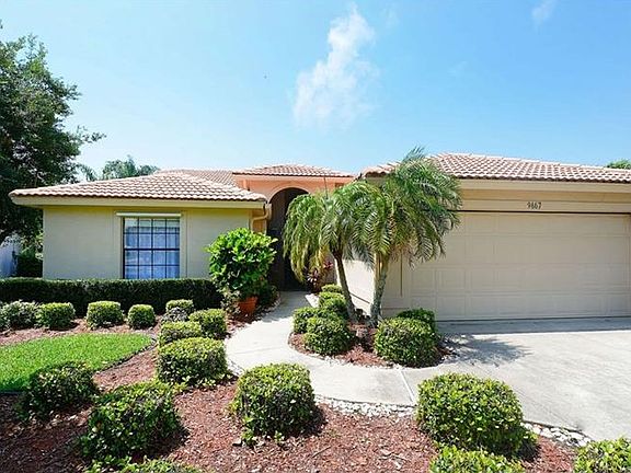 3rd image of 9667 Knightsbridge Cir