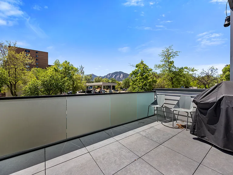 2457 Walnut St — Photo 39