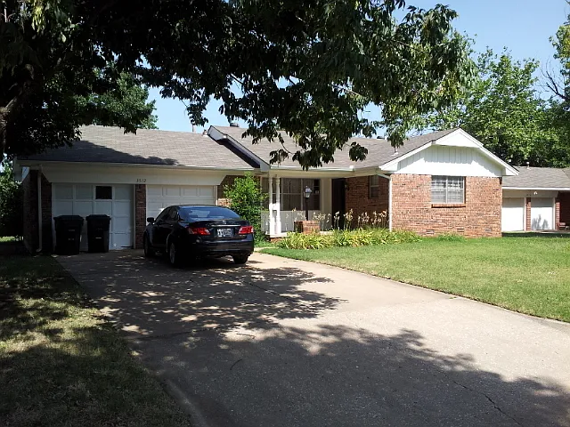 3512 Mockingbird Ln