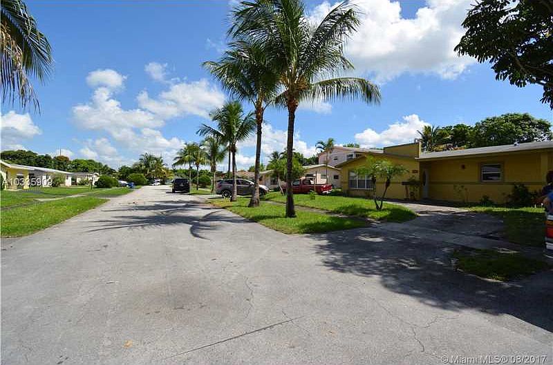 1st image of 2940 NW 45th Ave