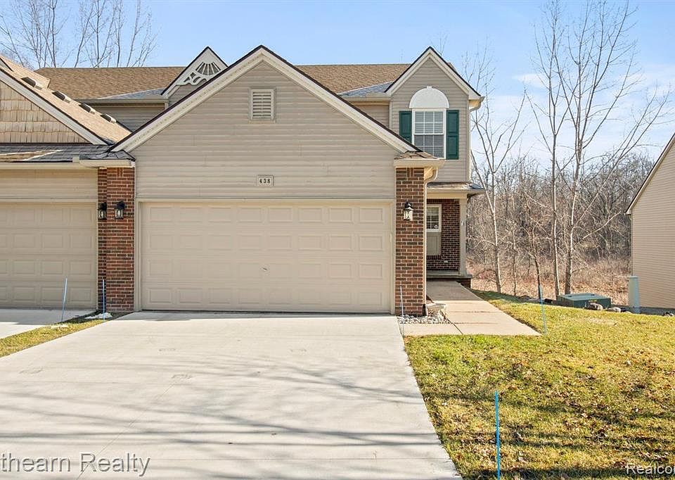 438 Newberry Ln, Howell, MI 48843 Zillow