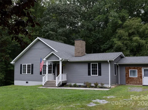 140 Bald Rock Rd, Hendersonville, NC 28792