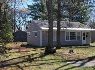407 Cochlin St, Traverse City, MI 49686