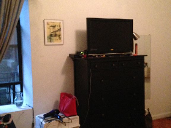 5th image of 476 Clinton Ave APT 2A