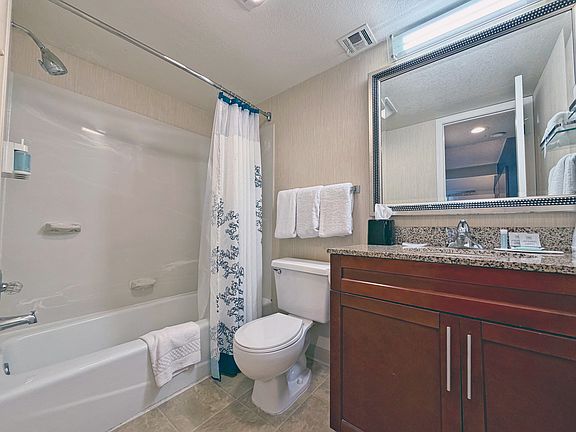 5th image of 600 W Swedesford Rd #1121