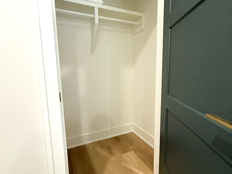 211 Poplar St #211 — Photo 33