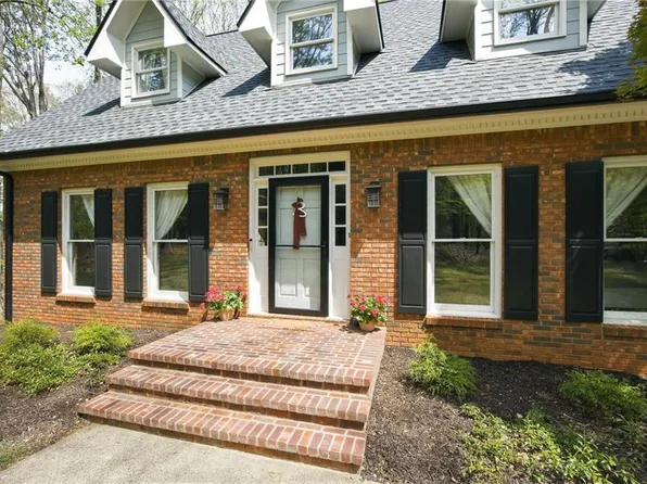 502 Riverview Ct, Woodstock, GA 30188