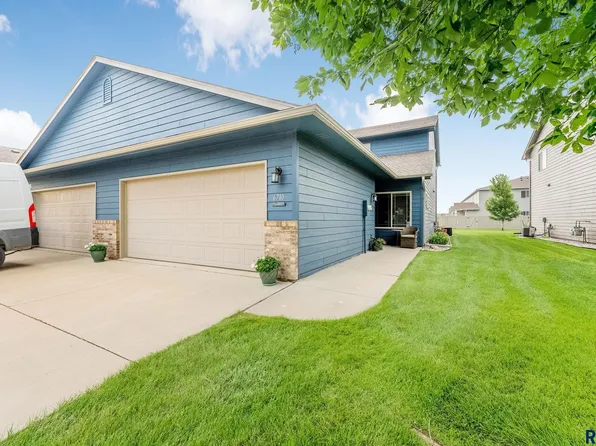 6710 S Tomar Rd, Sioux Falls, SD 57108