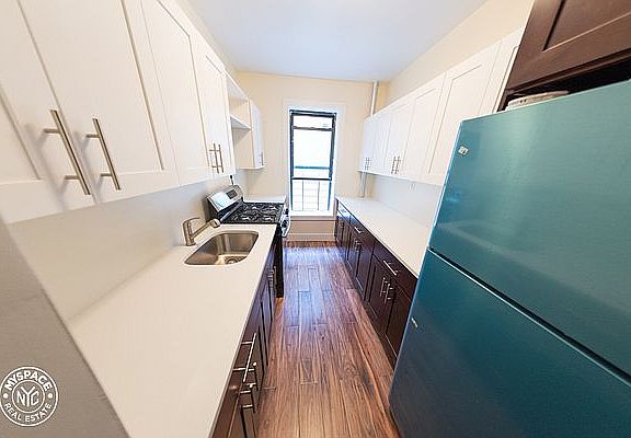 3rd image of 49 Clarkson Ave #2P