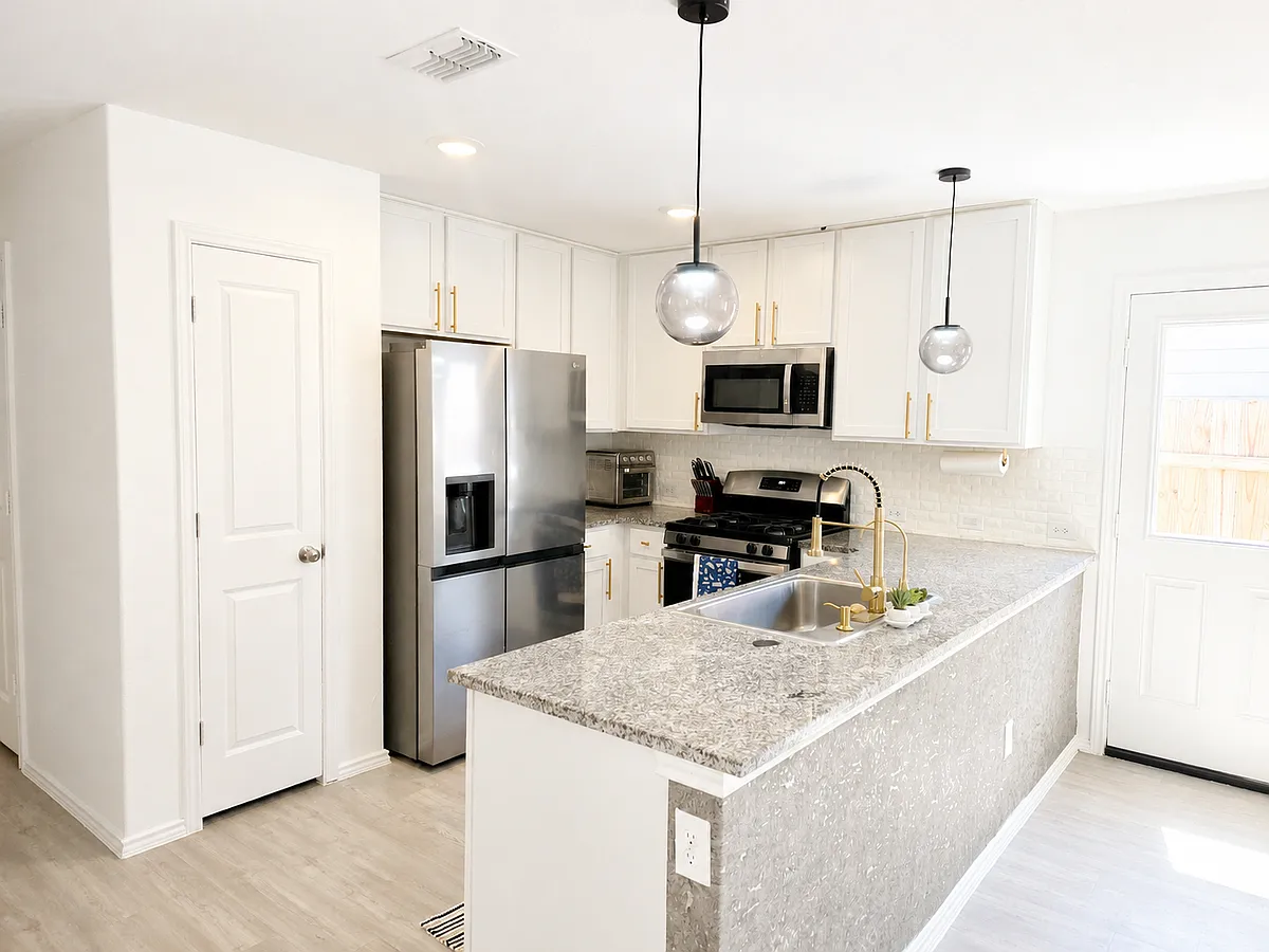 Building Photo - 8502 Rose Tanager