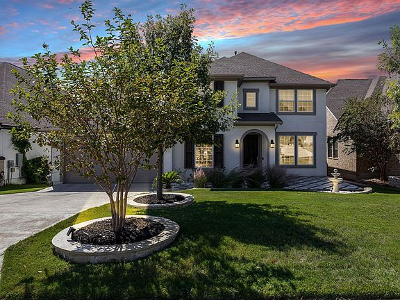 3rd image of 218 Encanto Pl