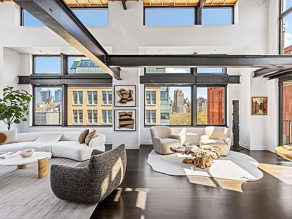 5th image of 552 La Guardia Pl #Penthouse