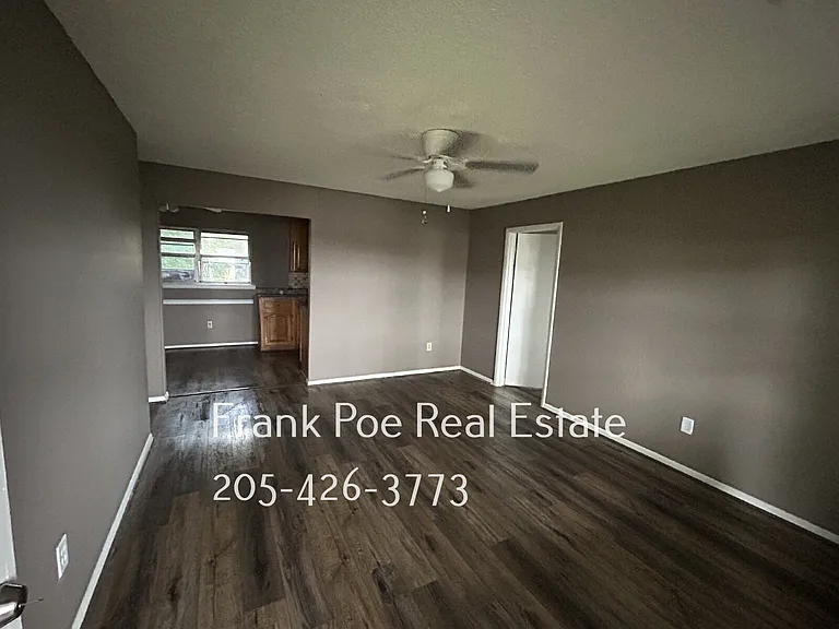 833 Owen Ave — Photo 3