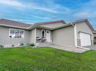 1871 Cypress Trl, New Richmond, WI 54017