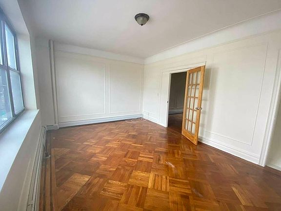 5th image of 118-12 Queens Blvd #32