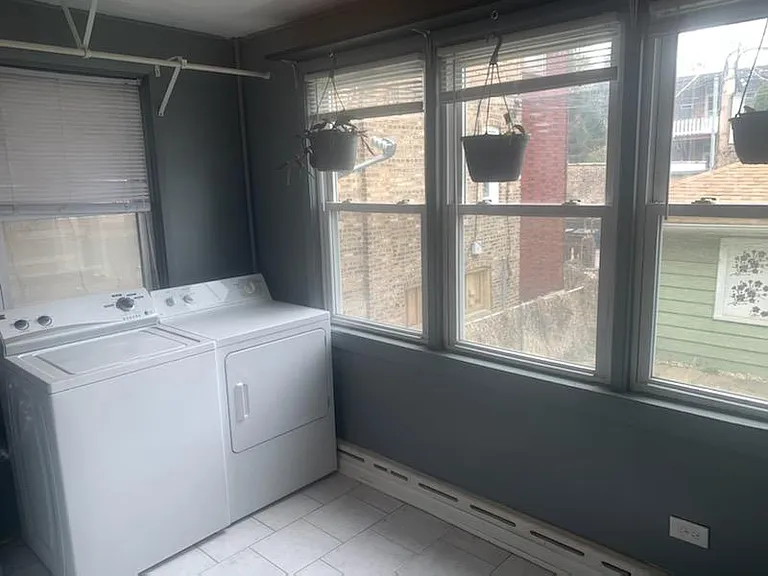 4105 W Barry Ave #1 — Photo 9